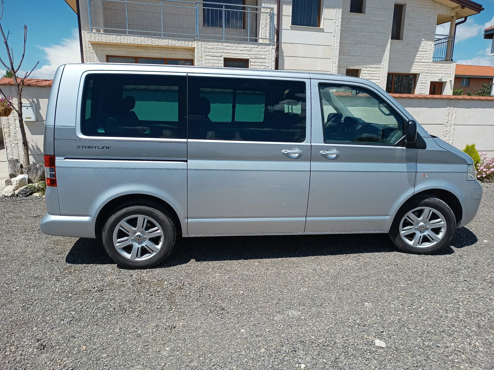 VW Multivan T5 2.5 TDI Startline - изображение 5