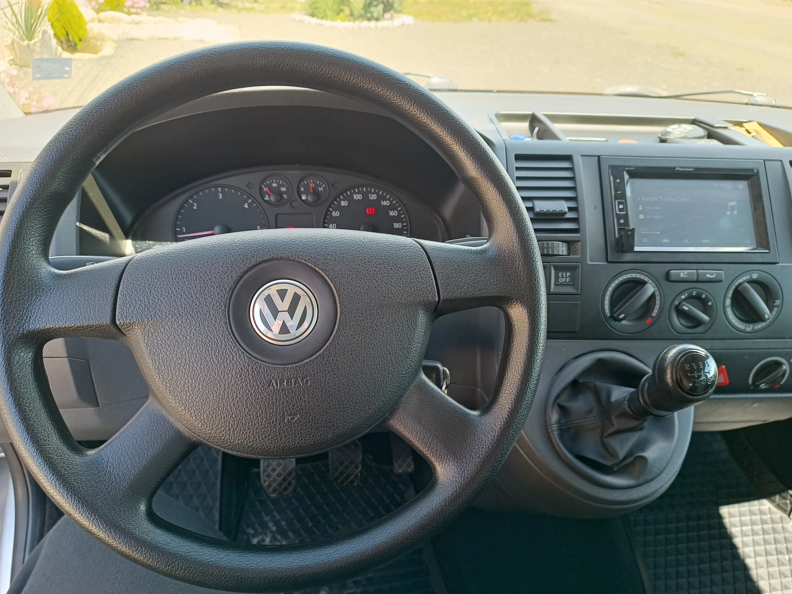 VW Multivan T5 2.5 TDI Startline - изображение 8