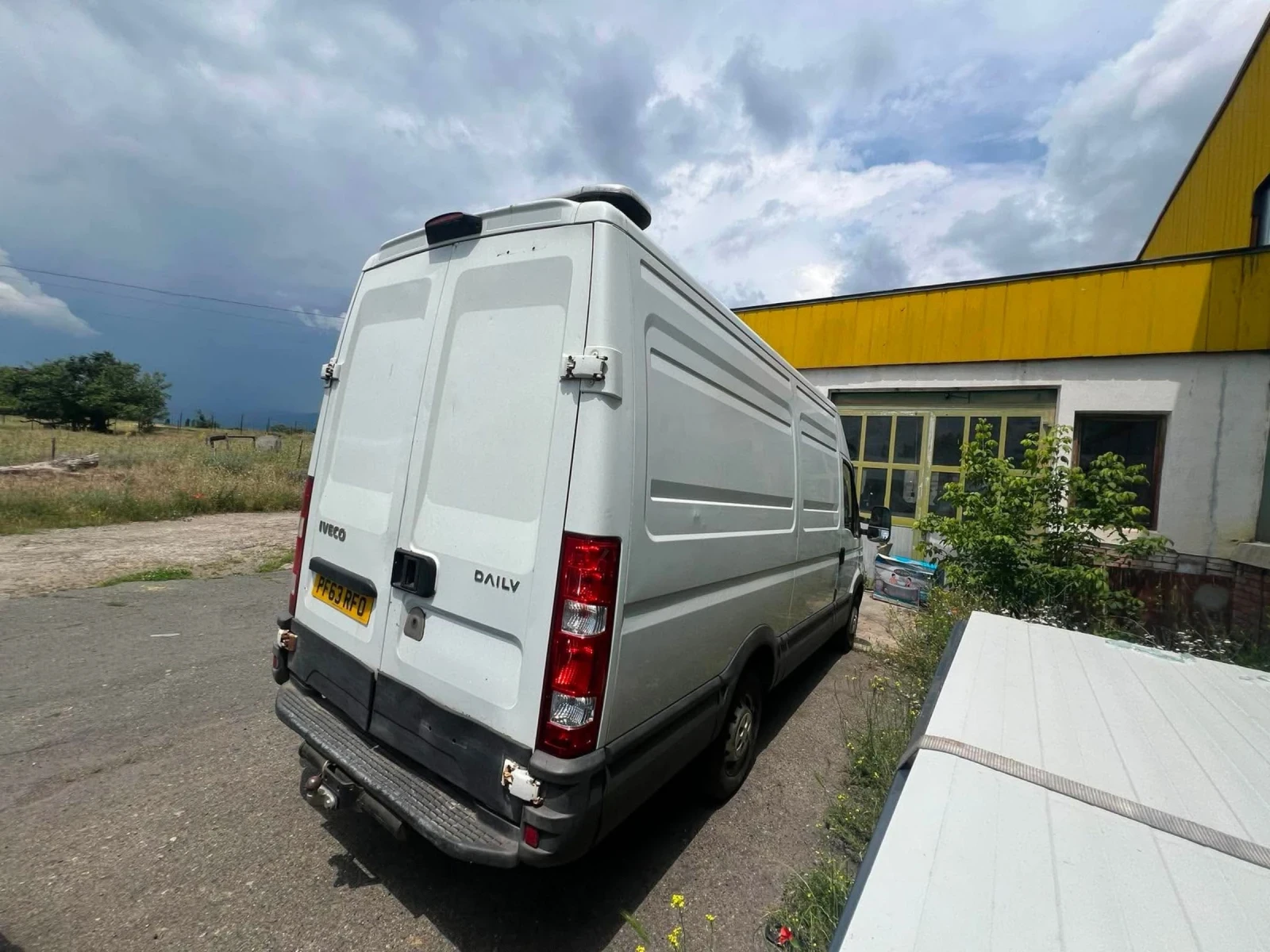 Iveco 35s13 2.3D Бордови Теглич, снимка 5 - Бусове и автобуси - 55195673