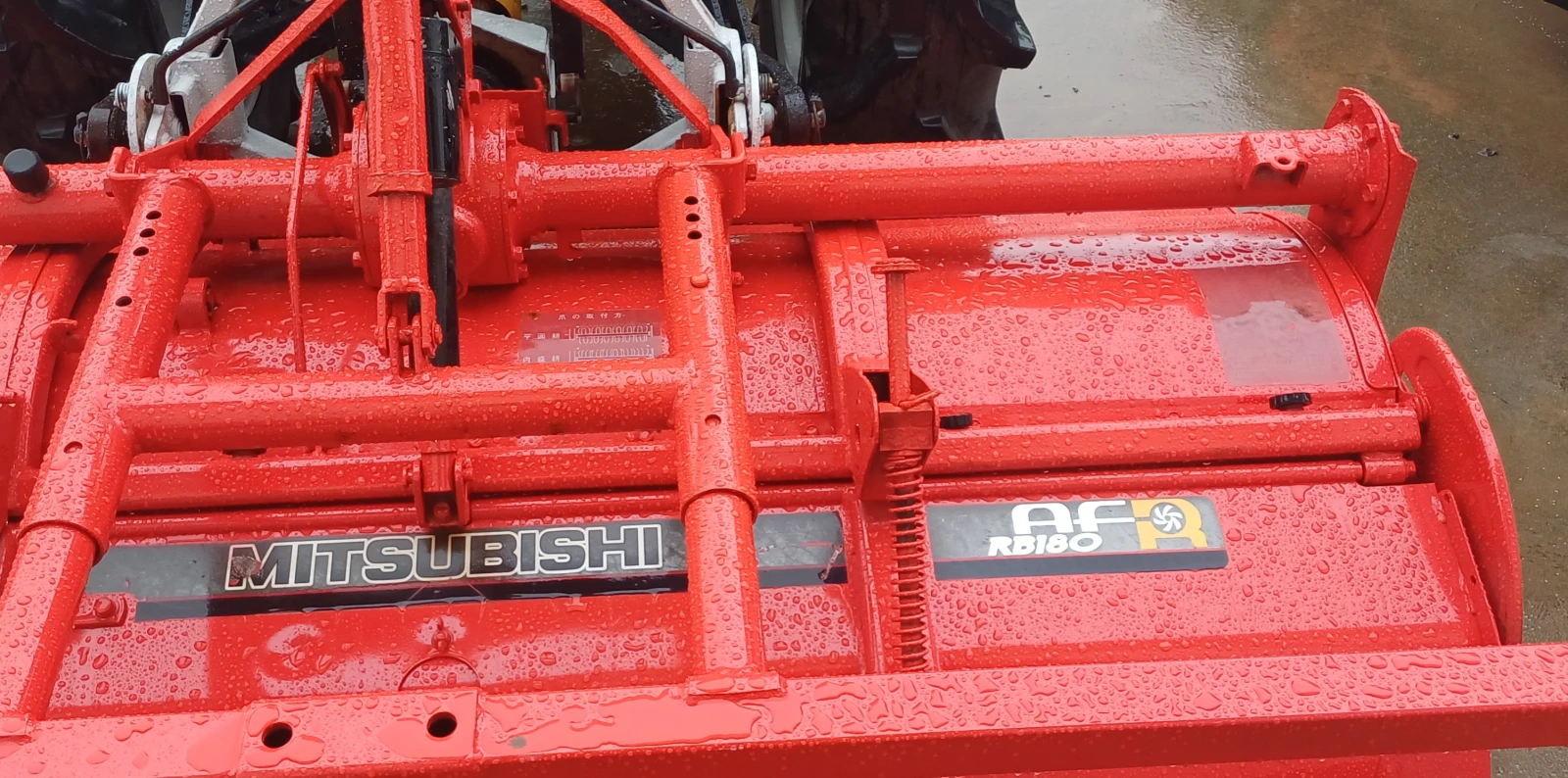 Трактор Mitsubishi МТ285, снимка 3 - Селскостопанска техника - 54364325