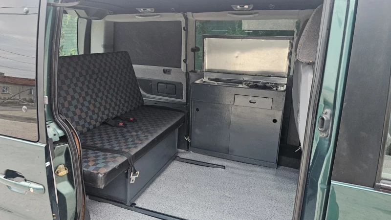 Кемпер Mercedes-Benz V220, снимка 8 - Каравани и кемпери - 52113386