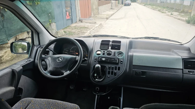 Кемпер Mercedes-Benz V220, снимка 9 - Каравани и кемпери - 52113386