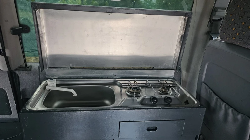 Кемпер Mercedes-Benz V220, снимка 10 - Каравани и кемпери - 52113386