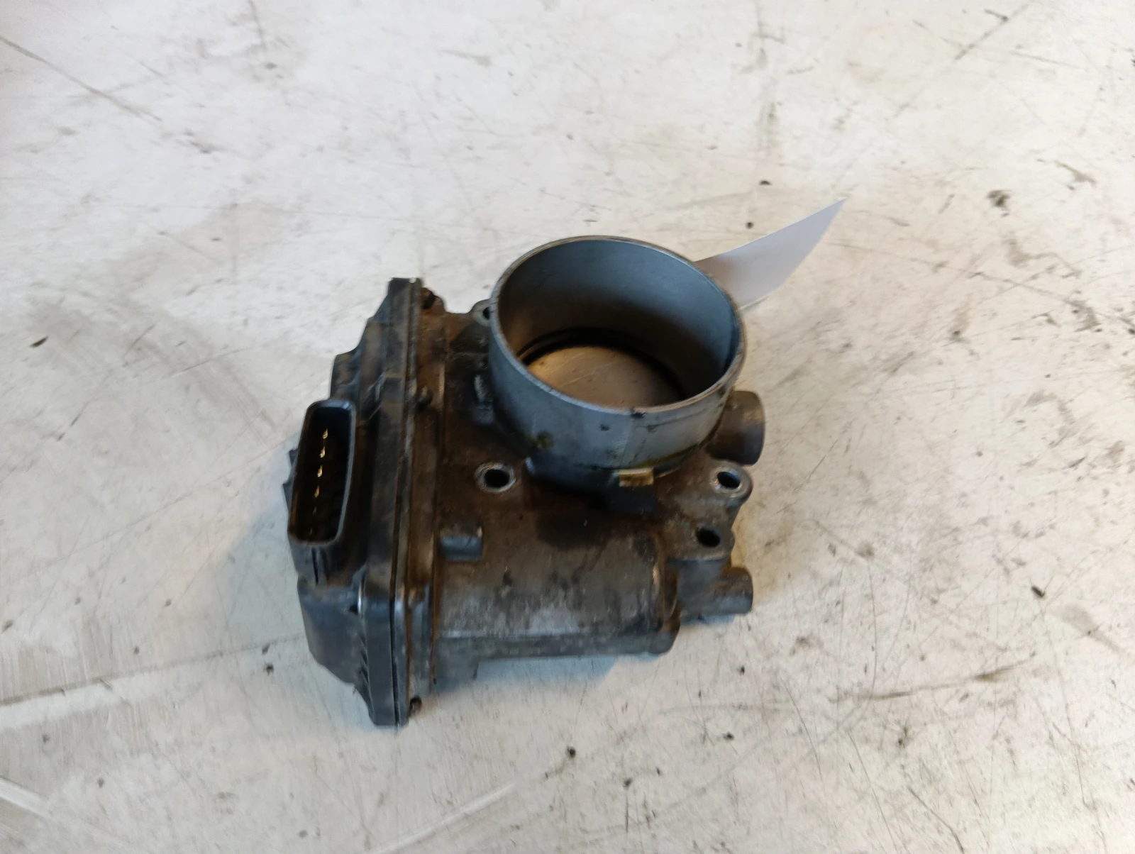 дросел 2.0 351002E100 Hyundai Sonata
