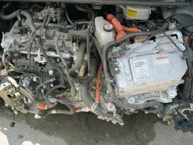 Toyota Yaris 1.5 HYBRID Auto, снимка 12