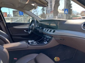 Mercedes-Benz E 220 Лимузина, снимка 11