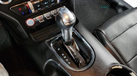 Ford Mustang ECOBOOST / DISTRONIC / ОБДУХ / ПОДГРЕВИ , снимка 15