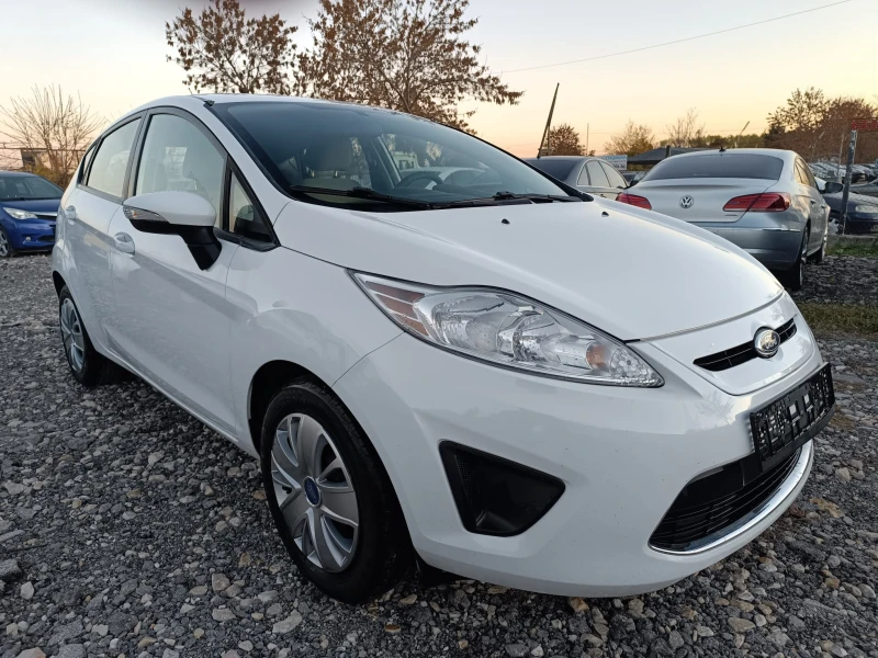 Ford Fiesta, снимка 17 - Автомобили и джипове - 47864725