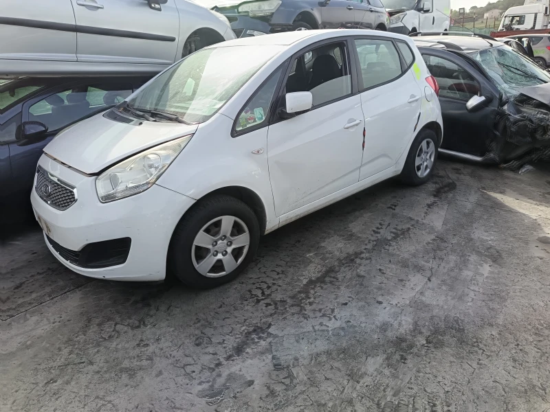 Kia Venga, снимка 3 - Автомобили и джипове - 47935877