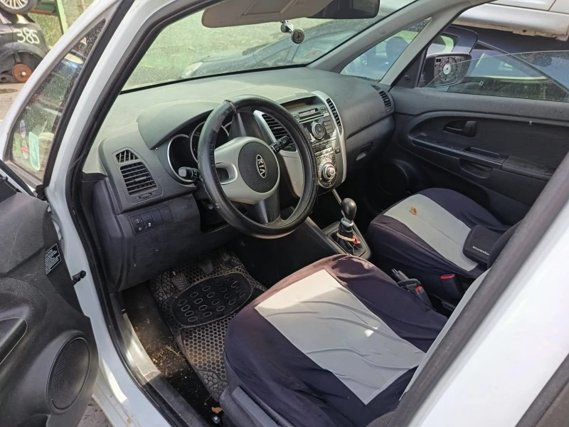 Kia Venga, снимка 5 - Автомобили и джипове - 47935877