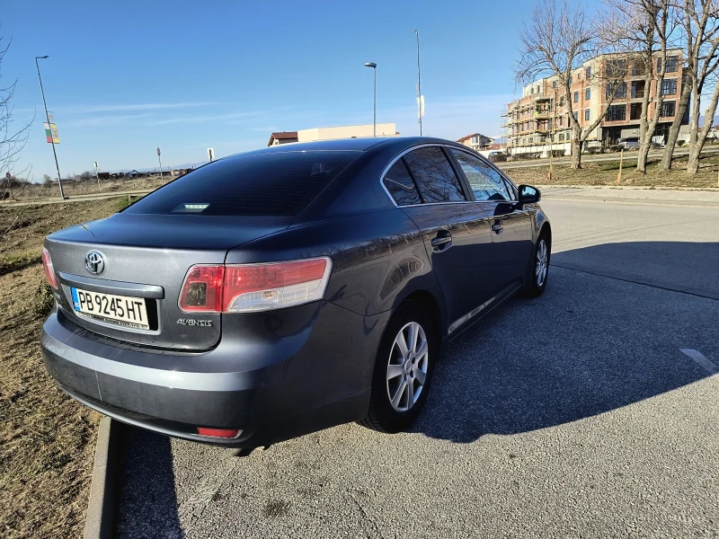 Toyota Avensis 1.8, снимка 7 - Автомобили и джипове - 49509198