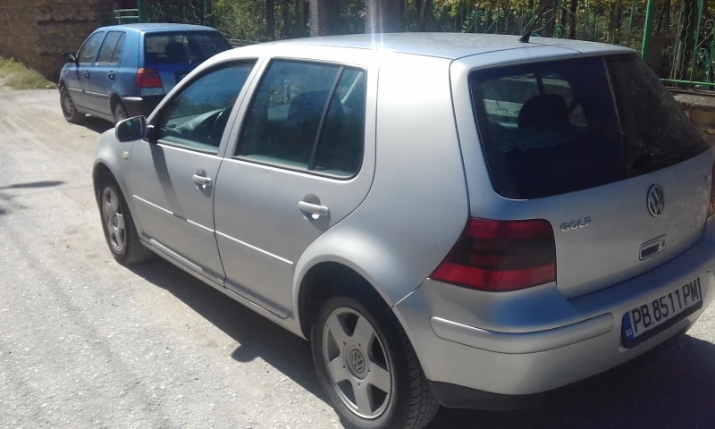 VW Golf, снимка 1 - Автомобили и джипове - 49497197