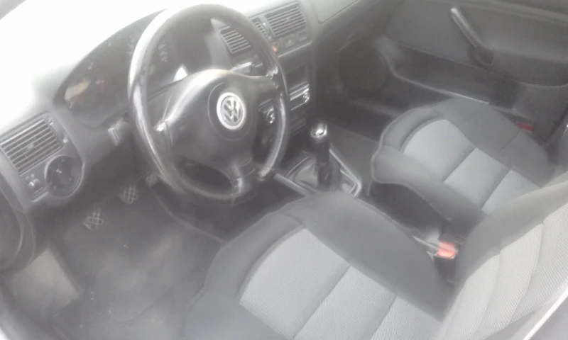 VW Golf, снимка 3 - Автомобили и джипове - 49497197