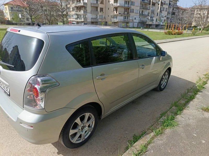 Toyota Corolla verso 1.8 16V, снимка 5 - Автомобили и джипове - 52203995