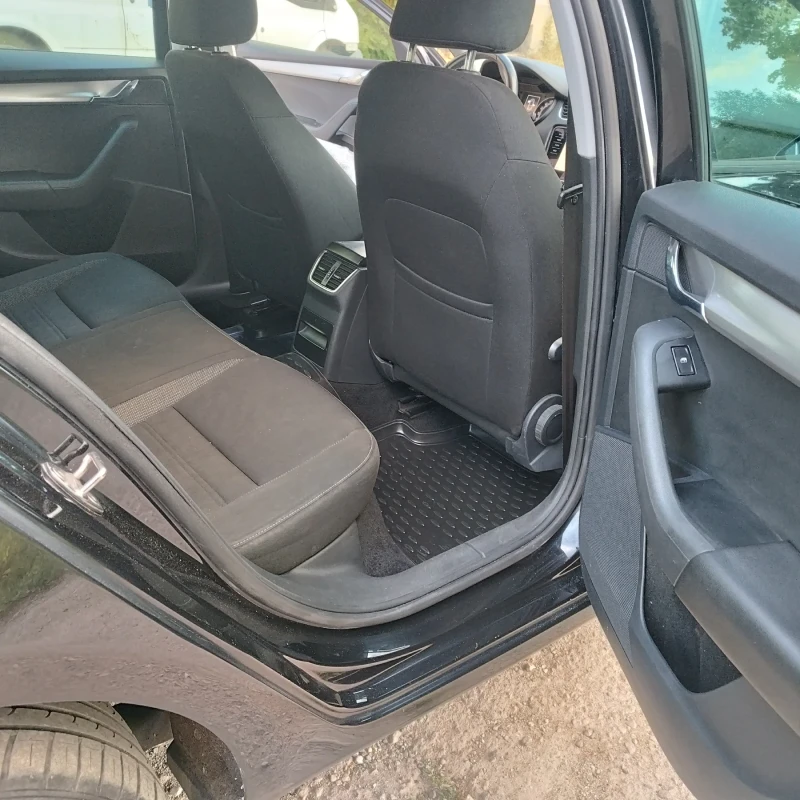 Skoda Octavia 2.0TDI* 150k.s* Хечбек* NAVI* 7 DSG, снимка 13 - Автомобили и джипове - 52518327
