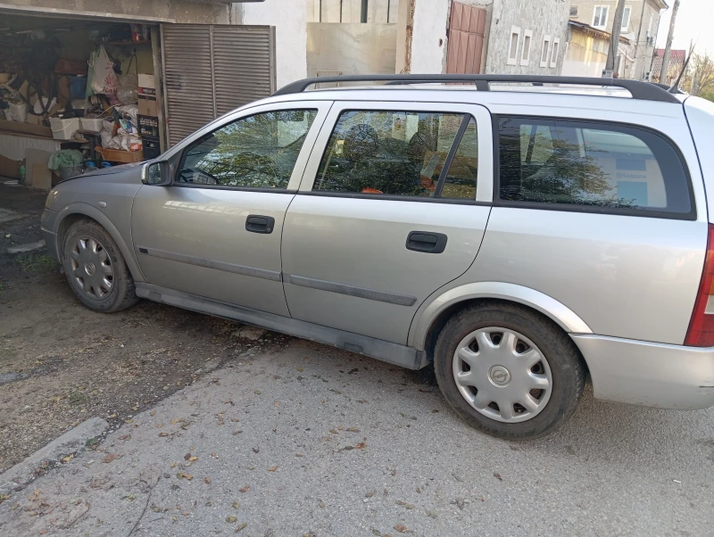Opel Astra, снимка 3 - Автомобили и джипове - 51279501