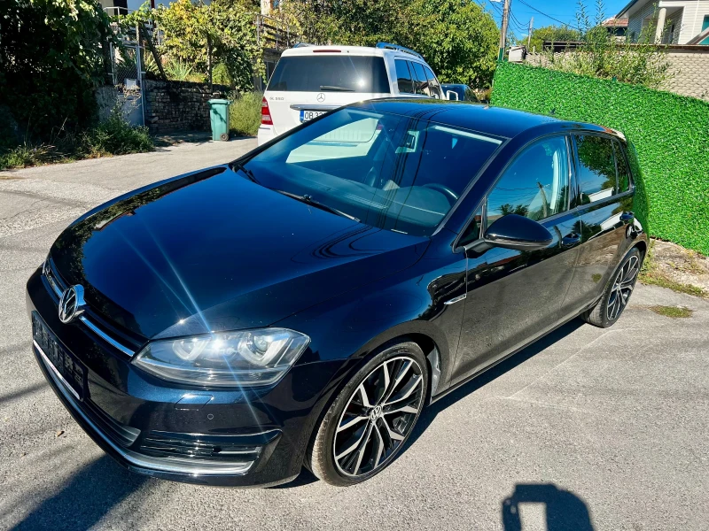 VW Golf R-line, Keyless, Ceramic, Обслужен, LED, снимка 8 - Автомобили и джипове - 52450792