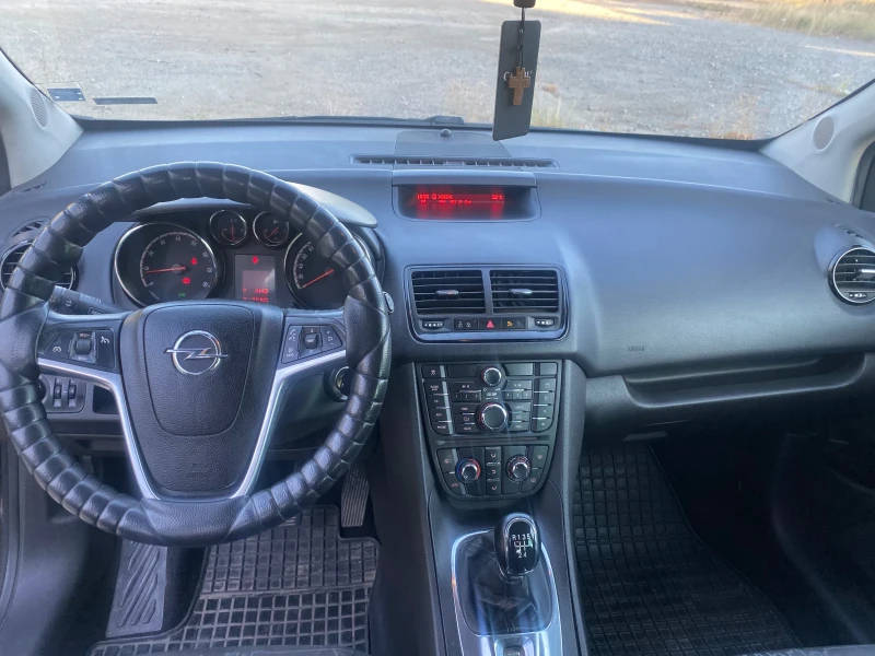 Opel Meriva 1.4i LPG, снимка 10 - Автомобили и джипове - 52216860