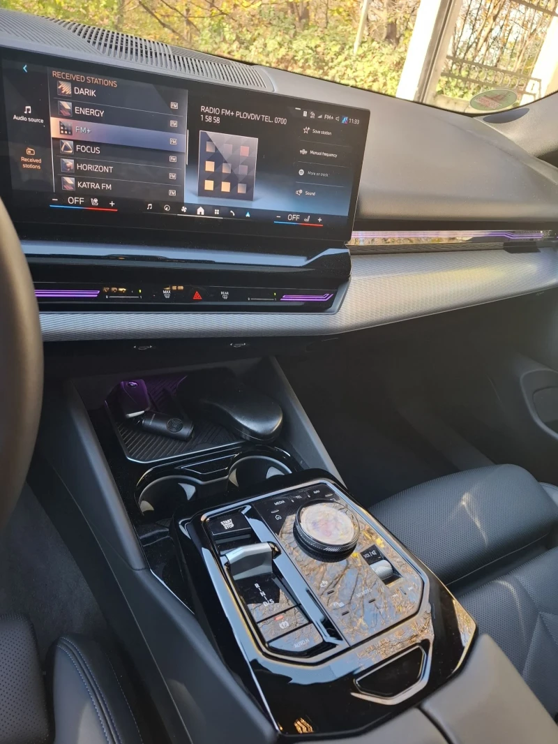 BMW 520 M SPORT PRO PANO/B&W/ICONIC, снимка 9 - Автомобили и джипове - 52523615