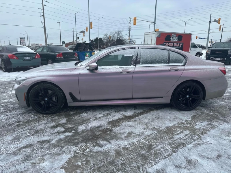 BMW 750 * CARFAX * БЕЗ ПЪРВОНАЧАЛНА ВНОСКА, снимка 2 - Автомобили и джипове - 52814822