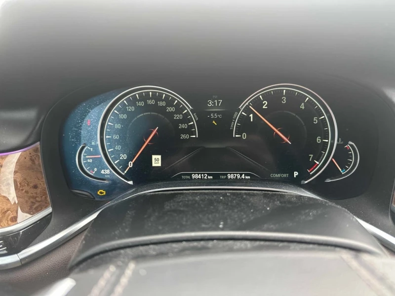 BMW 750 * CARFAX * БЕЗ ПЪРВОНАЧАЛНА ВНОСКА, снимка 8 - Автомобили и джипове - 52814822