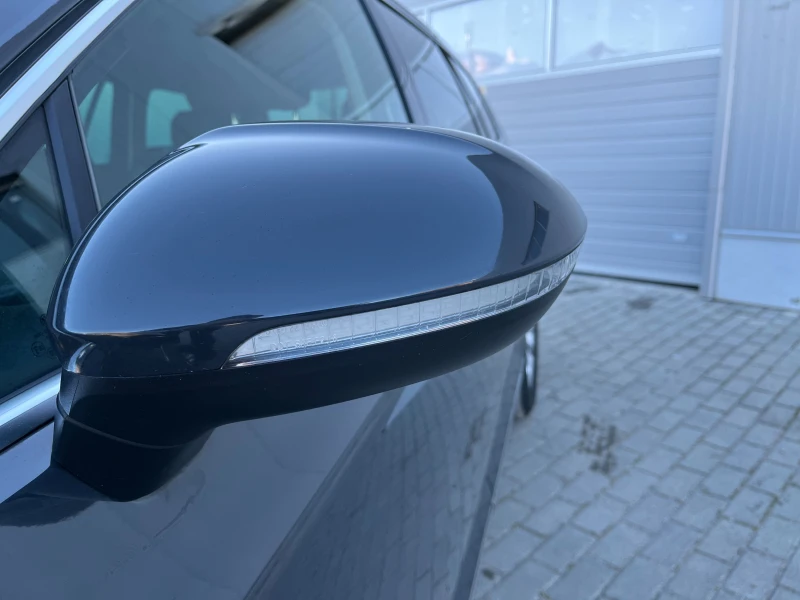 VW Passat 2.0 TDI DSG-автомати, Digital R-LINE TUV, 8бр джан, снимка 7 - Автомобили и джипове - 53479614