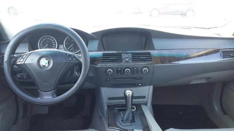 BMW 530, снимка 14 - Автомобили и джипове - 42033432