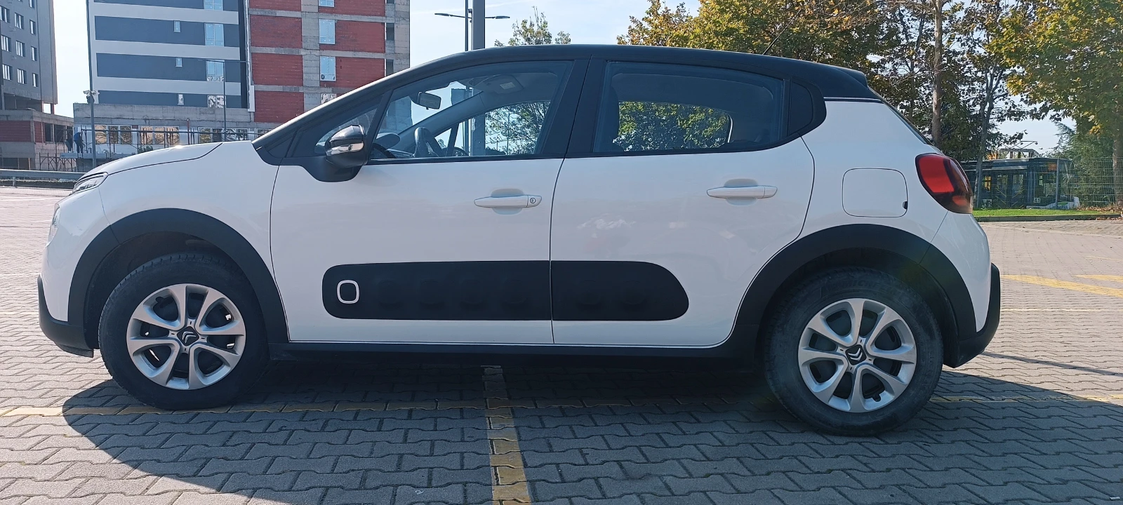 Citroen C3 1, 2i PURE TECH - изображение 7