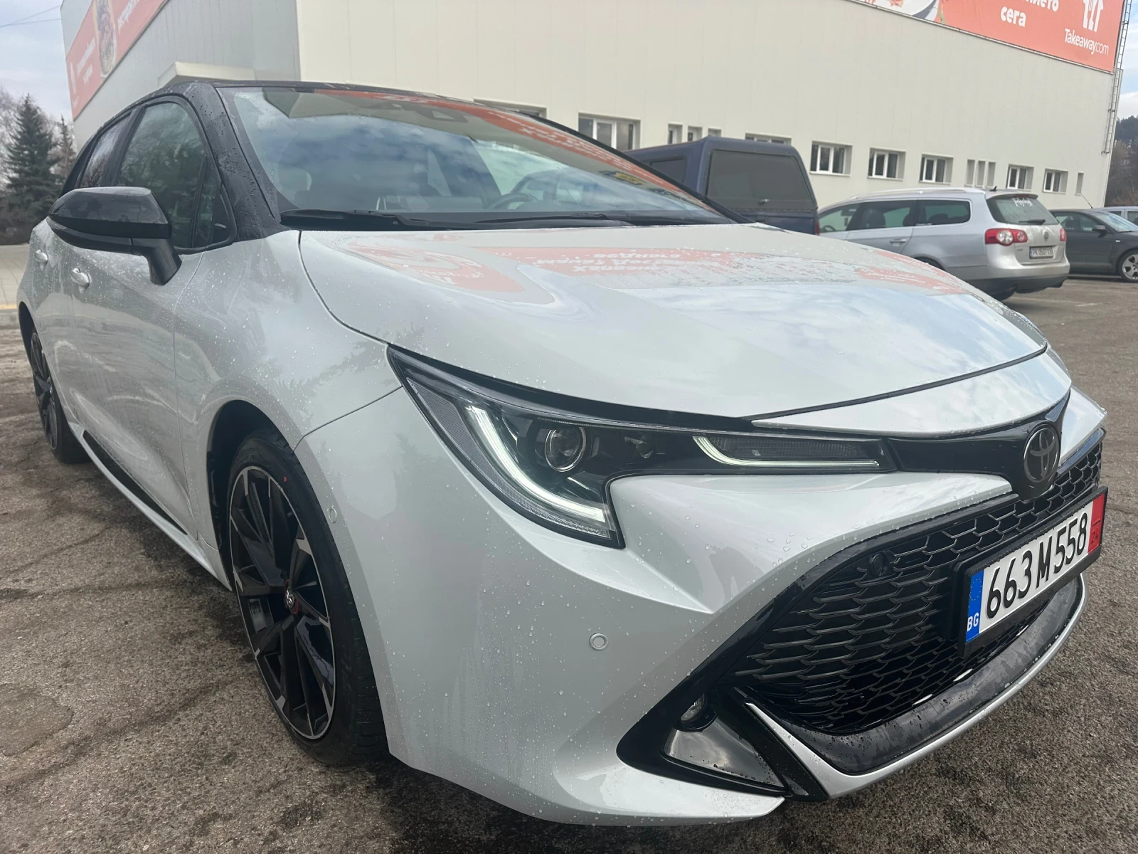 Toyota Corolla 2.0 Hybrid GR - изображение 2