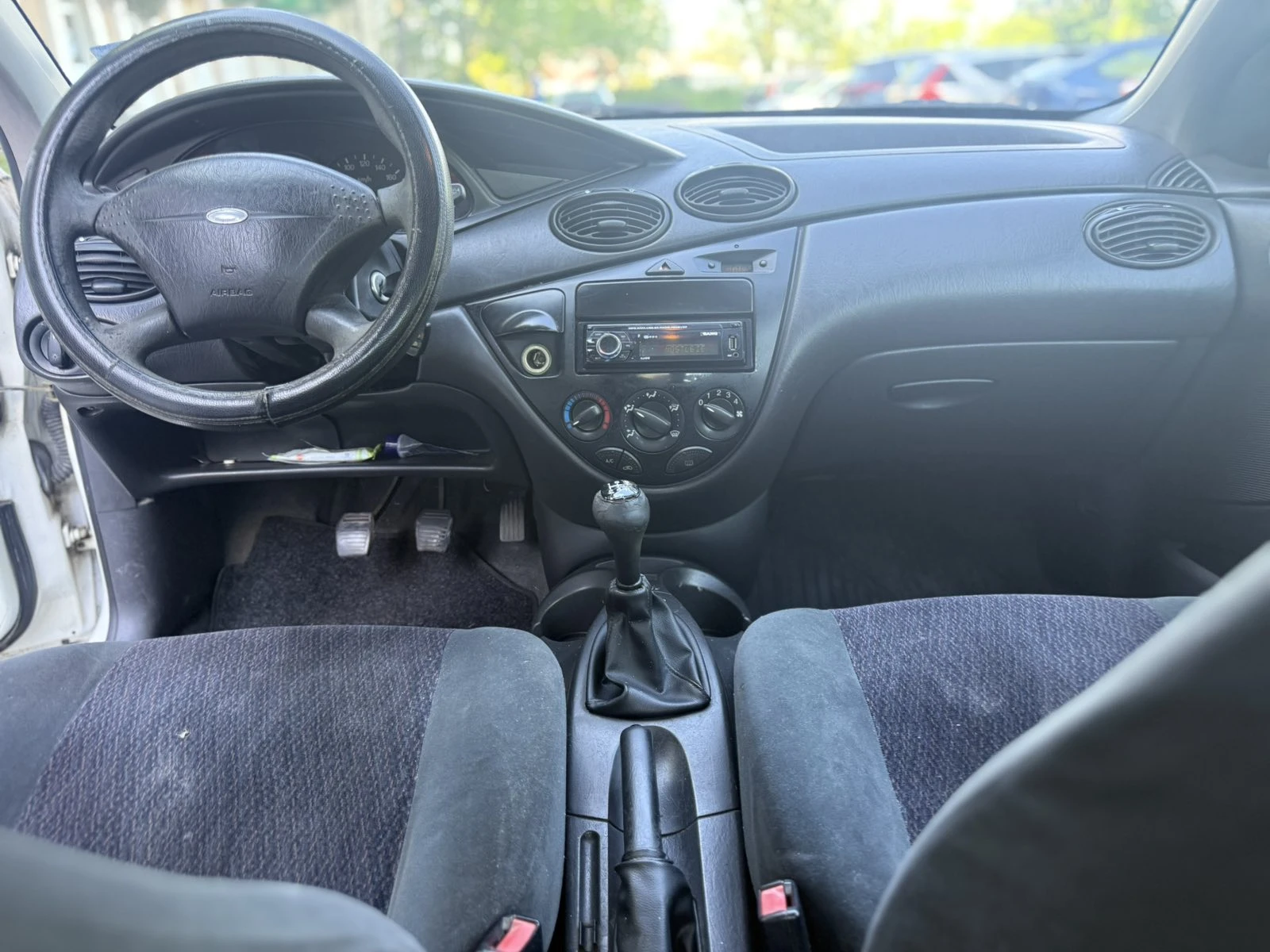 Ford Focus 1, 6 I - изображение 9