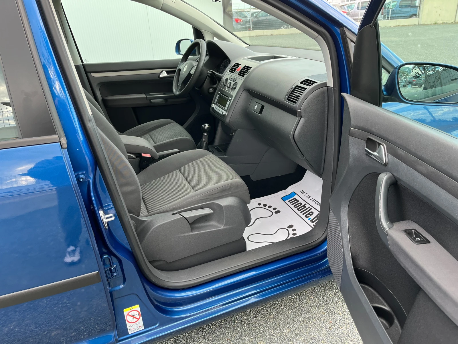 VW Touran 1.6i-Газов Инжекцион - изображение 7