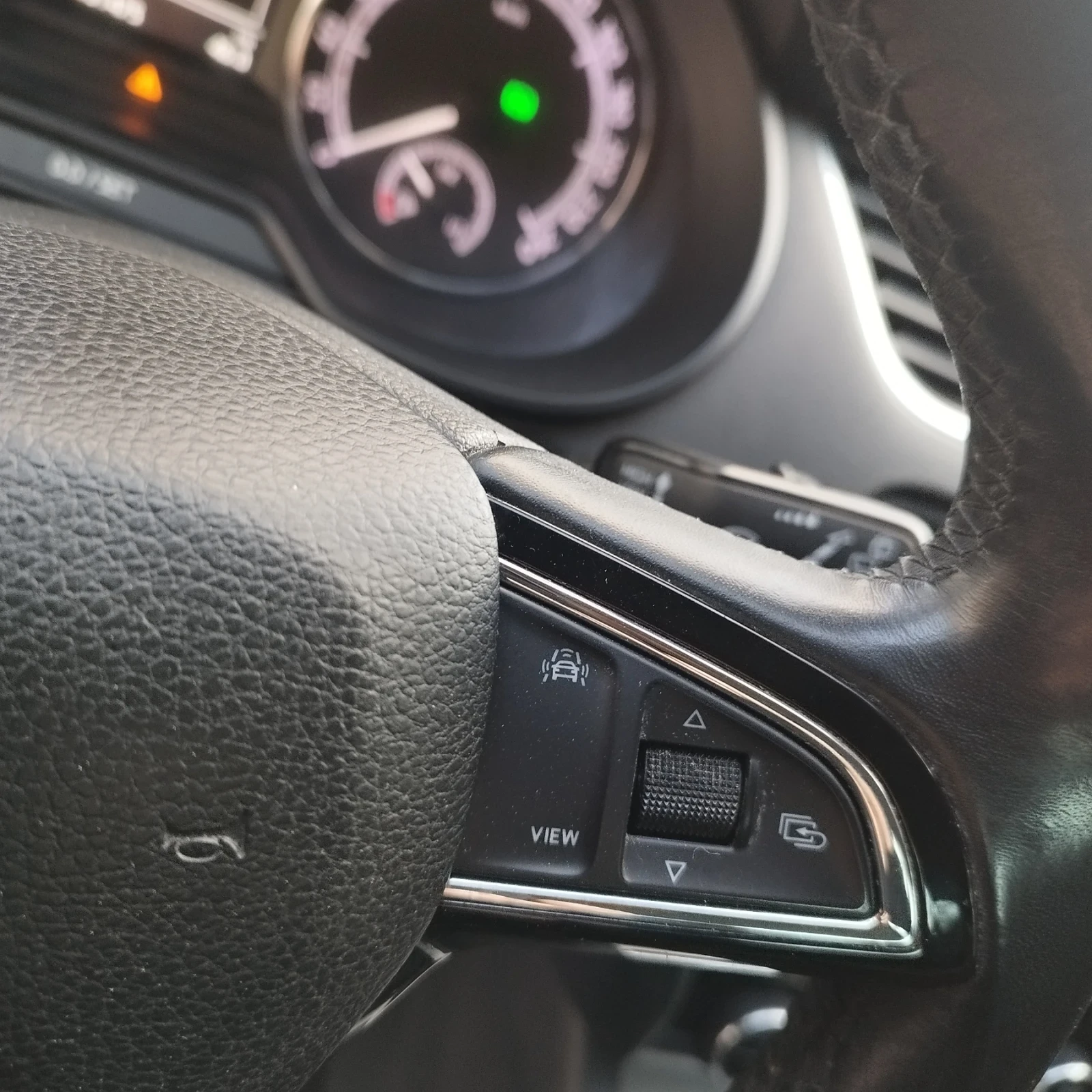 Skoda Octavia 2.0TDI* 150k.s* Хечбек* NAVI* 7 DSG - изображение 9