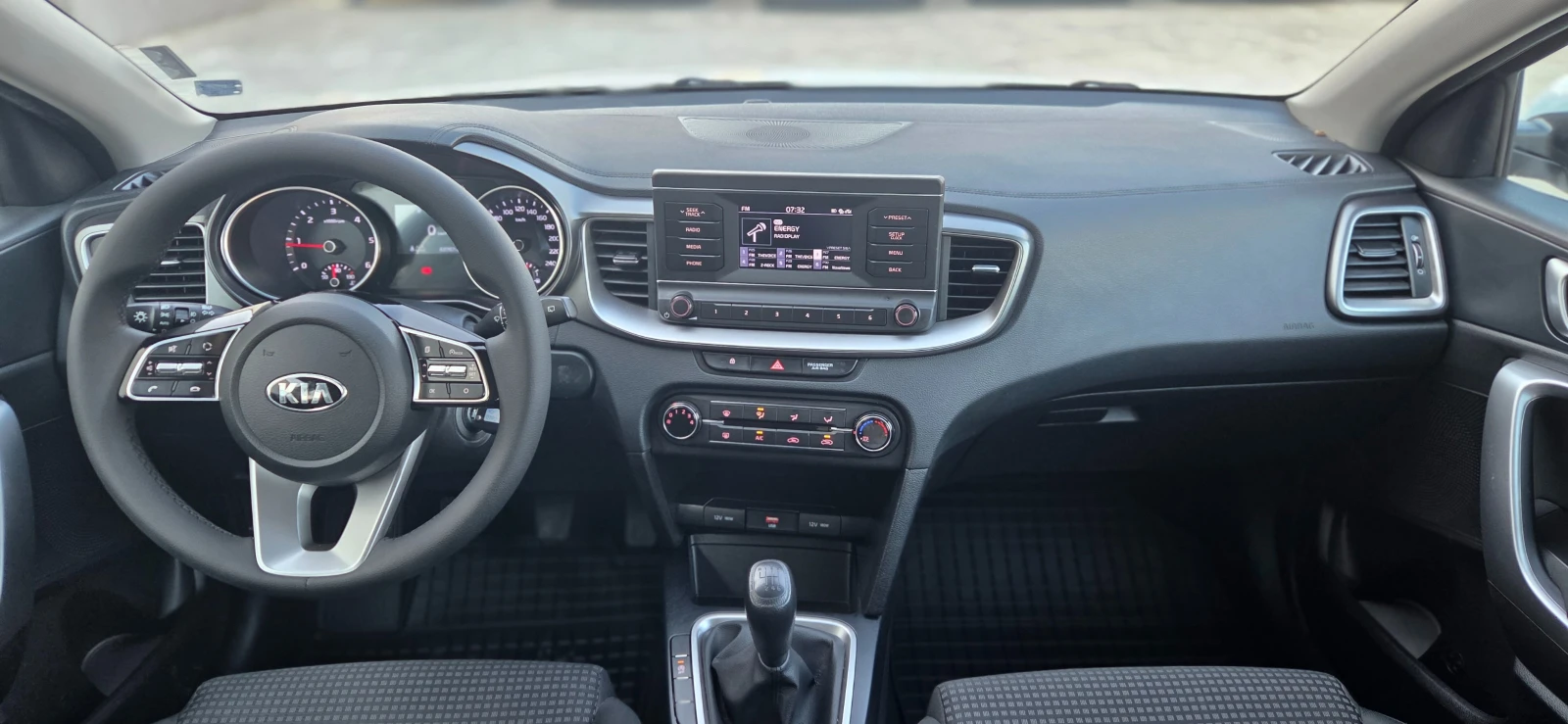 Kia Ceed 63767км. - изображение 10