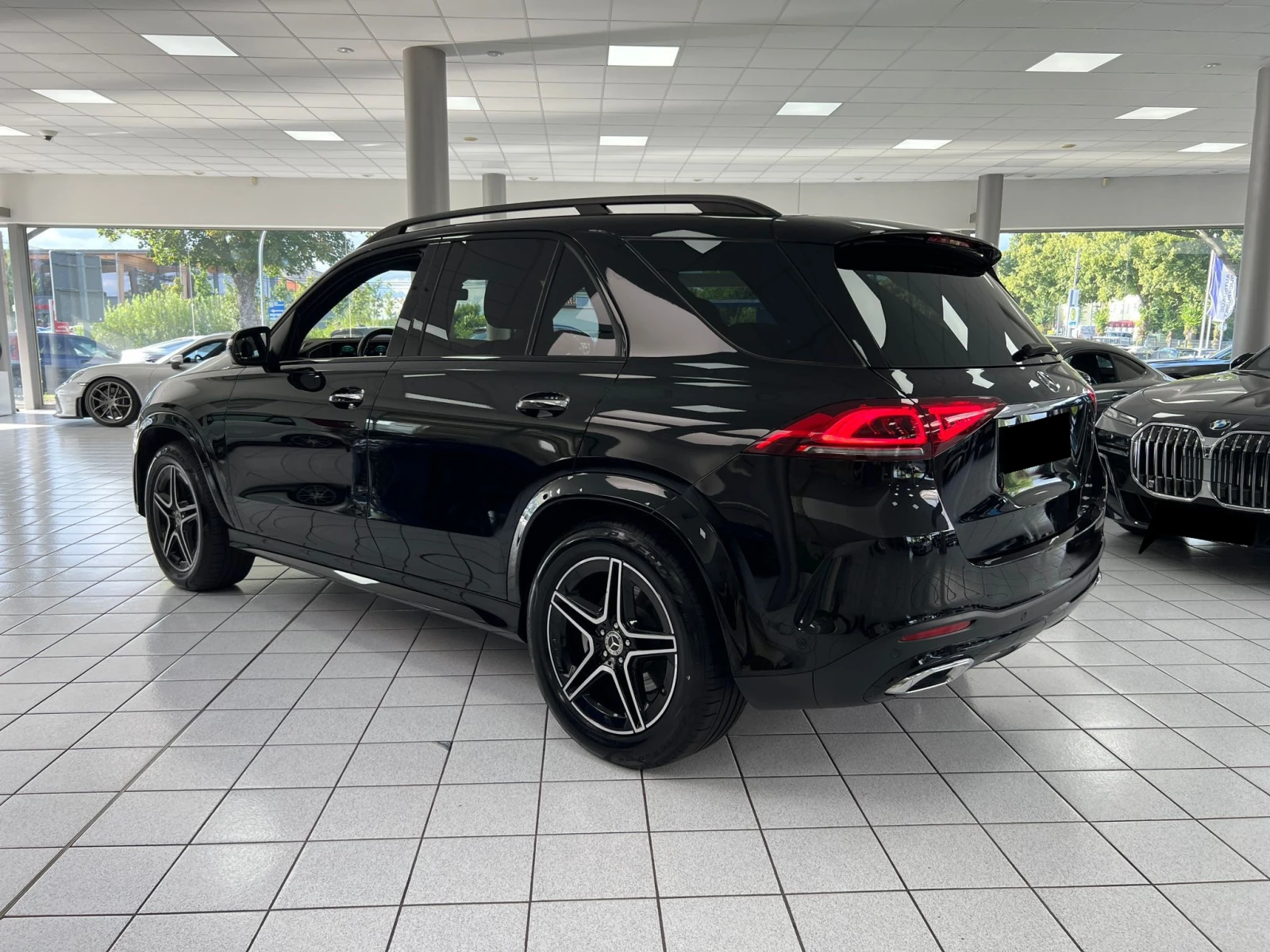 Mercedes-Benz GLE 450 4MATIC AMG-Line - изображение 2