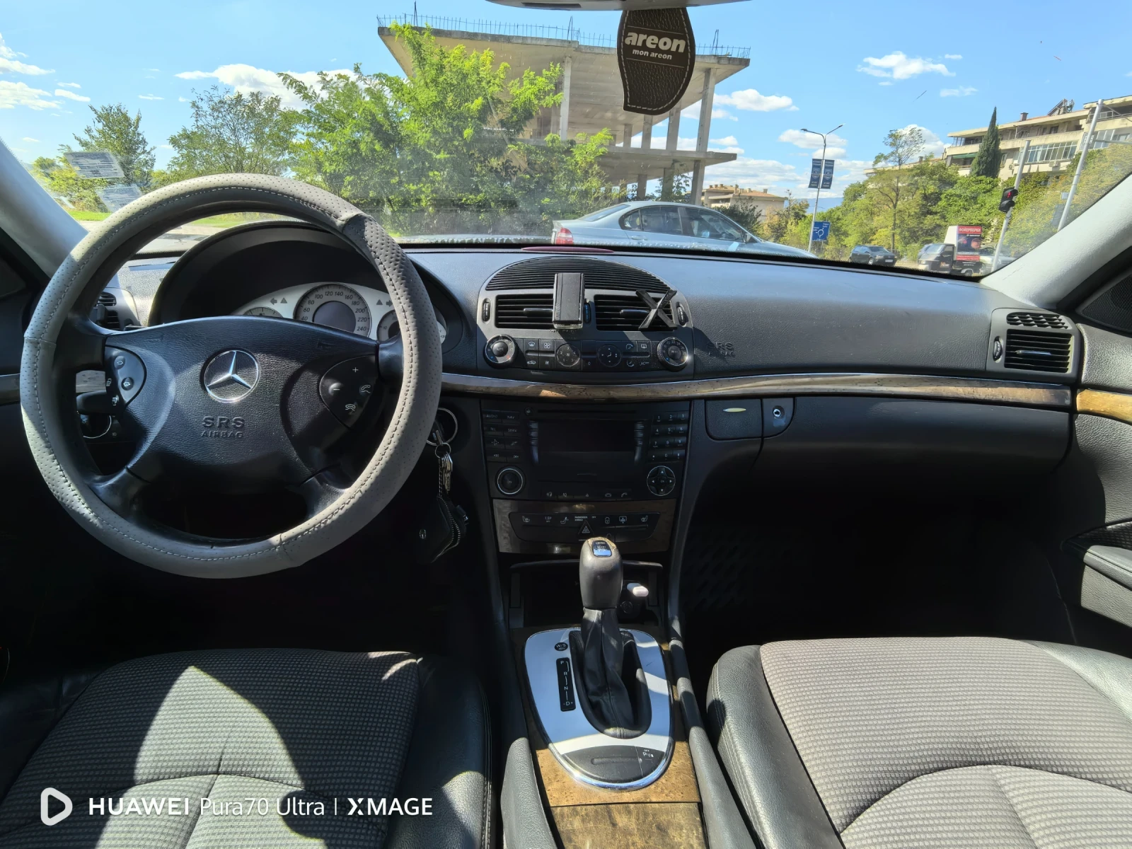 Mercedes-Benz E 320  - изображение 5