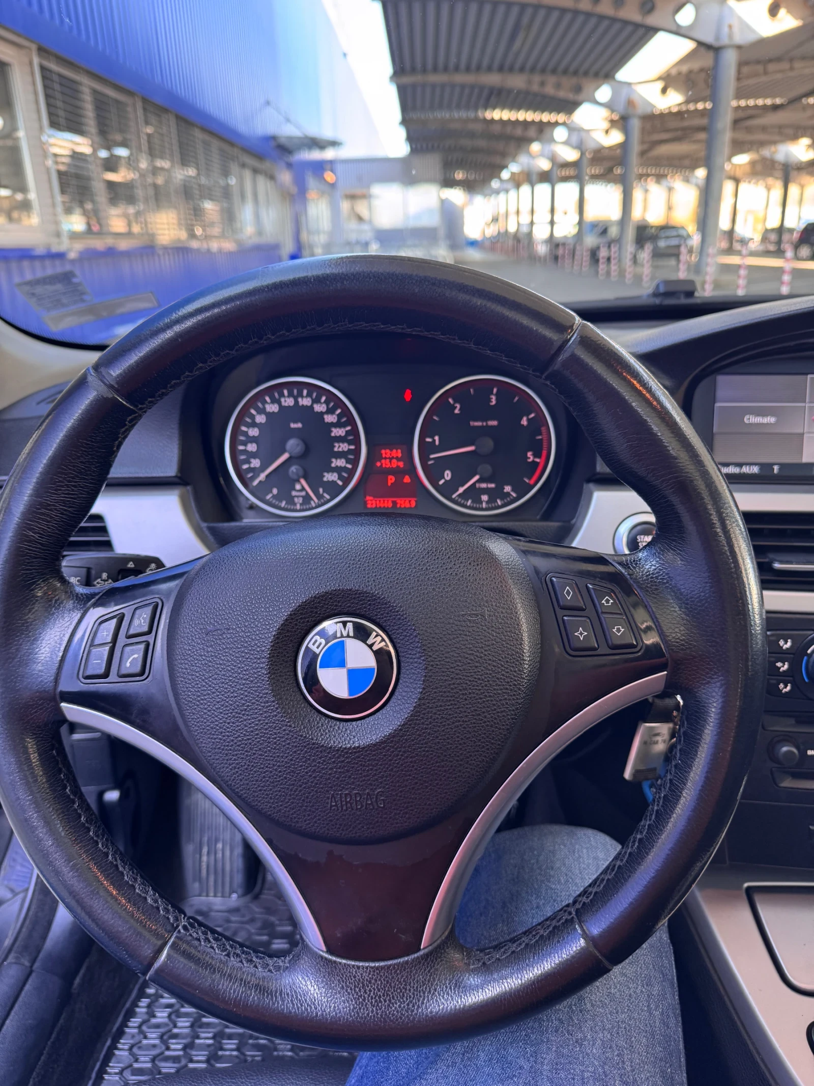 BMW 330 330XD - изображение 9