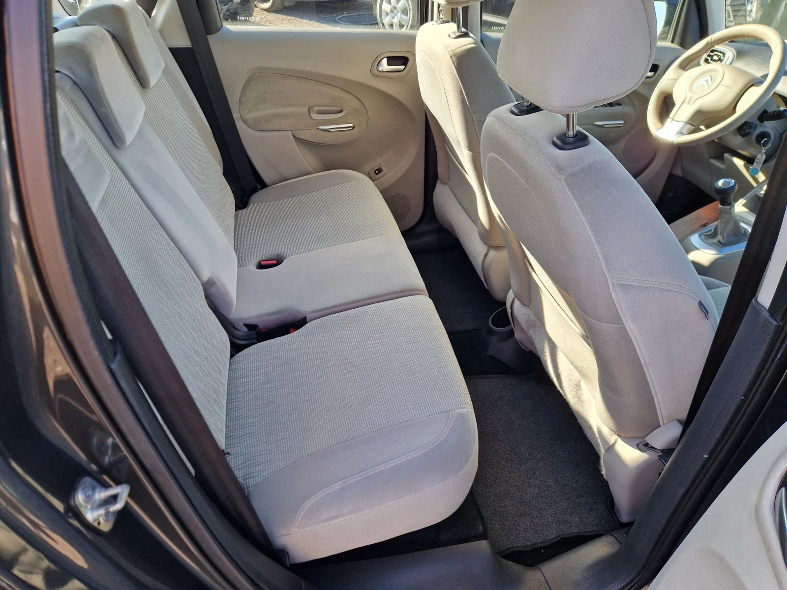 Citroen C3 Picasso 1.6HDI 94HP.EXCLUSIV ITALIA, снимка 10 - Автомобили и джипове - 53824890