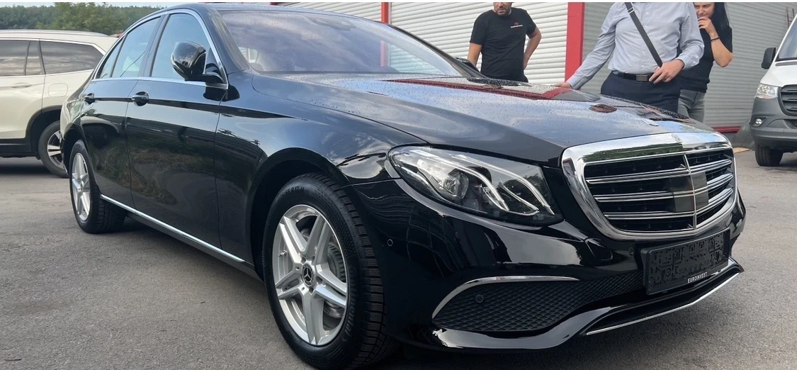 Mercedes-Benz E 220 Лимузина, снимка 6 - Автомобили и джипове - 53871549