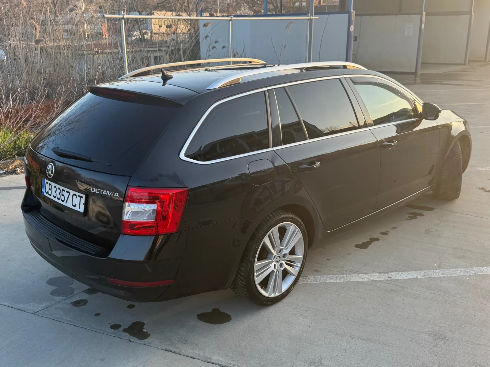 Skoda Octavia DSG / круиз / следене на ленти / Лед километраж, снимка 5 - Автомобили и джипове - 54175401