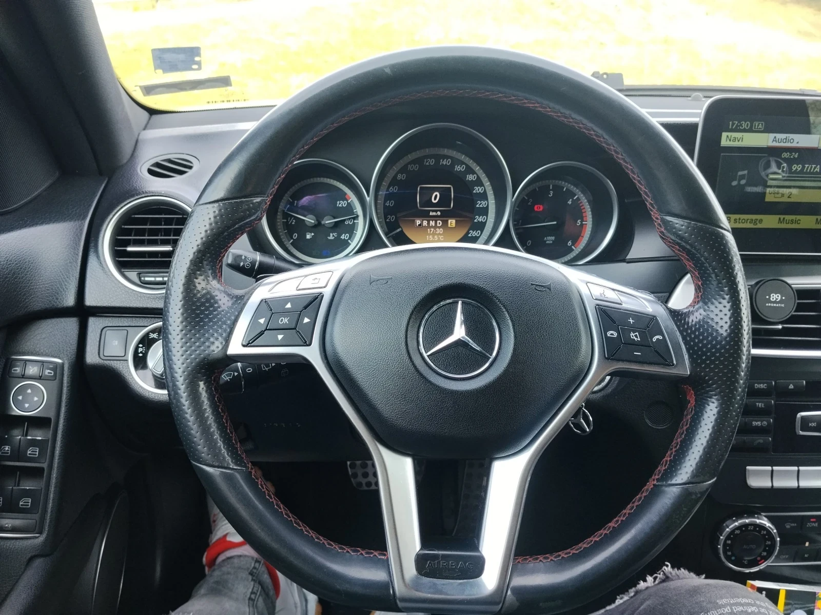 Mercedes-Benz C 200, снимка 10 - Автомобили и джипове - 54182107