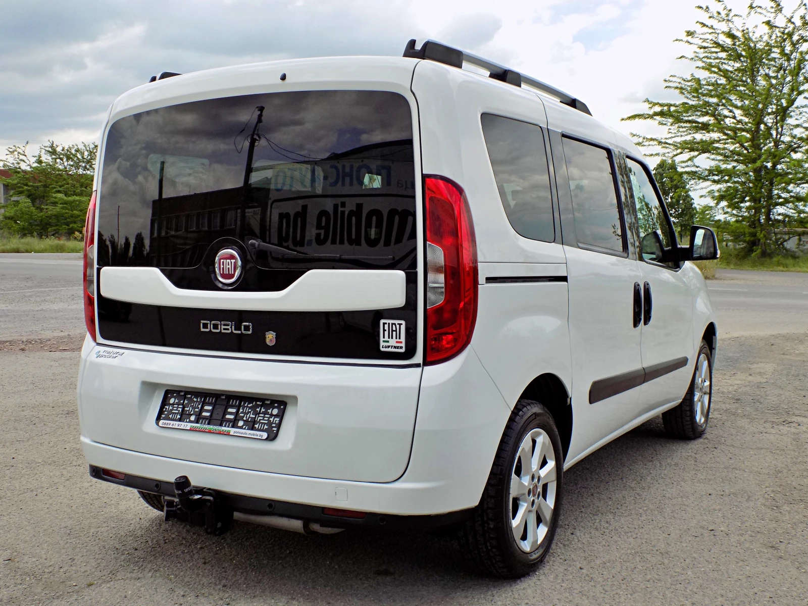 Fiat Doblo 1.4T/МЕТАН/NAVi/КЛИМАТРОНИК/127х.км./ЧИСТО НОВ, снимка 4 - Автомобили и джипове - 54622366