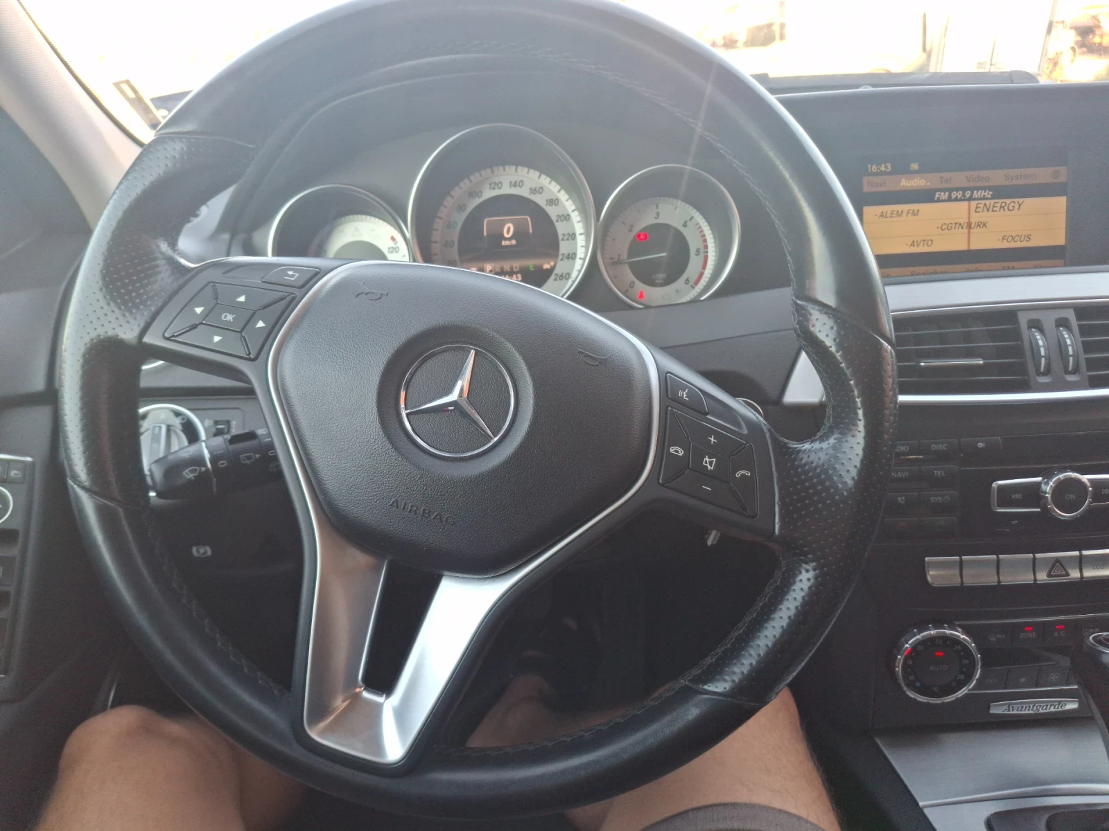 Mercedes-Benz C 220 Нов внос, снимка 13 - Автомобили и джипове - 55011189