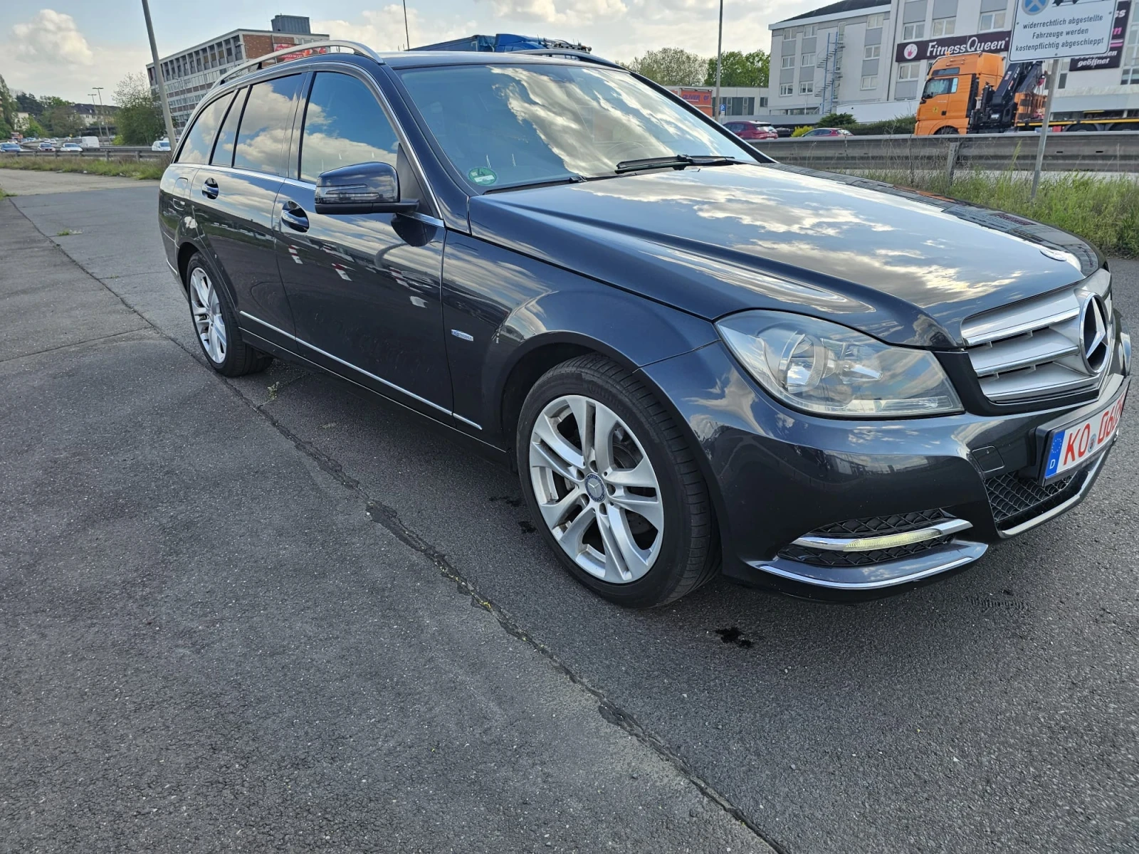 Mercedes-Benz C 220 Нов внос, снимка 2 - Автомобили и джипове - 55011189