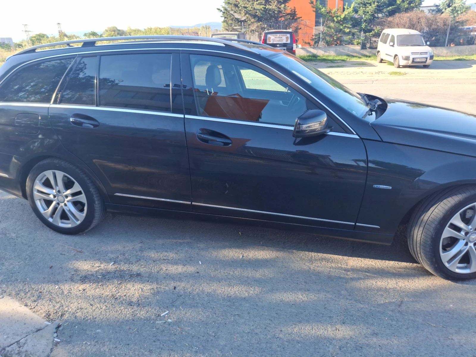 Mercedes-Benz C 220 Нов внос, снимка 8 - Автомобили и джипове - 55011189
