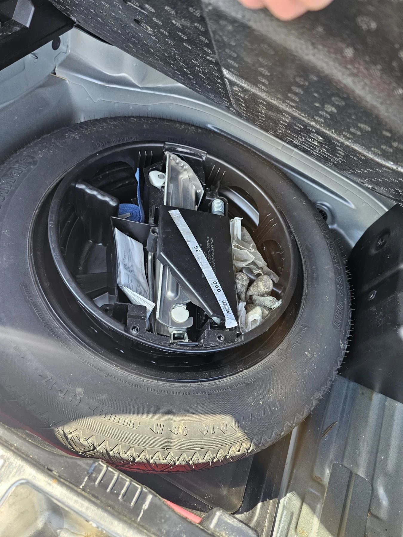 Mercedes-Benz C 220 Нов внос, снимка 4 - Автомобили и джипове - 55011189
