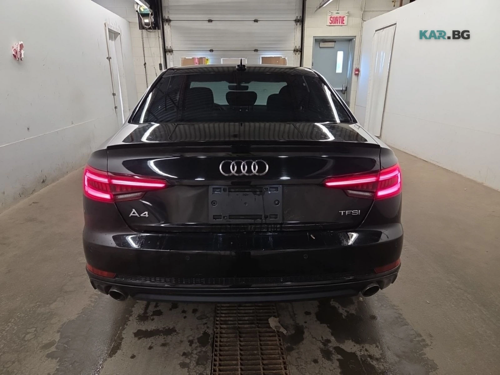 Audi A4 QUATTRO* PROGRESSIV* AвтоКредит* (ЦЕНА ДО БГ), снимка 5 - Автомобили и джипове - 55178073