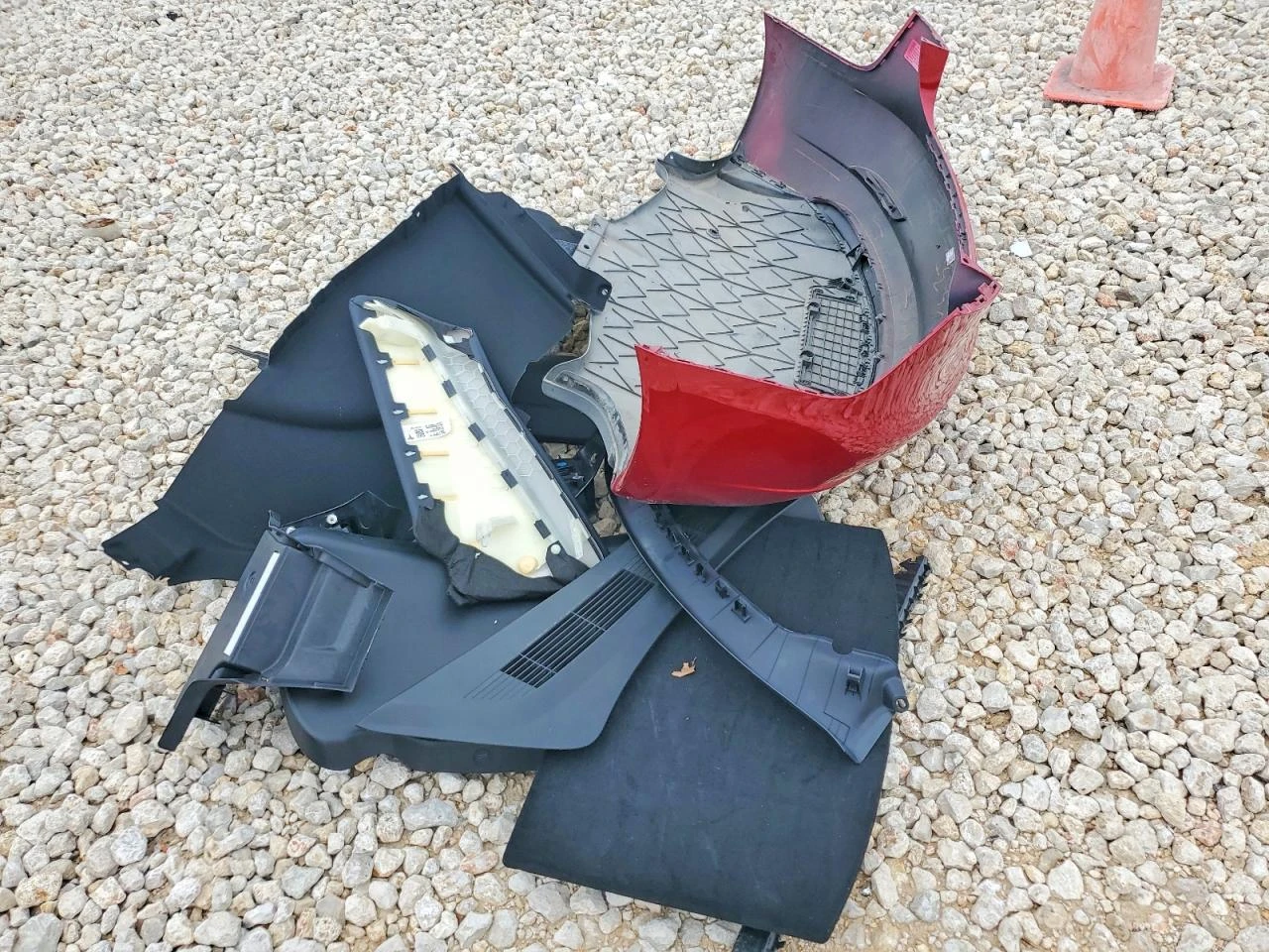Tesla Model 3, снимка 12 - Автомобили и джипове - 55272171