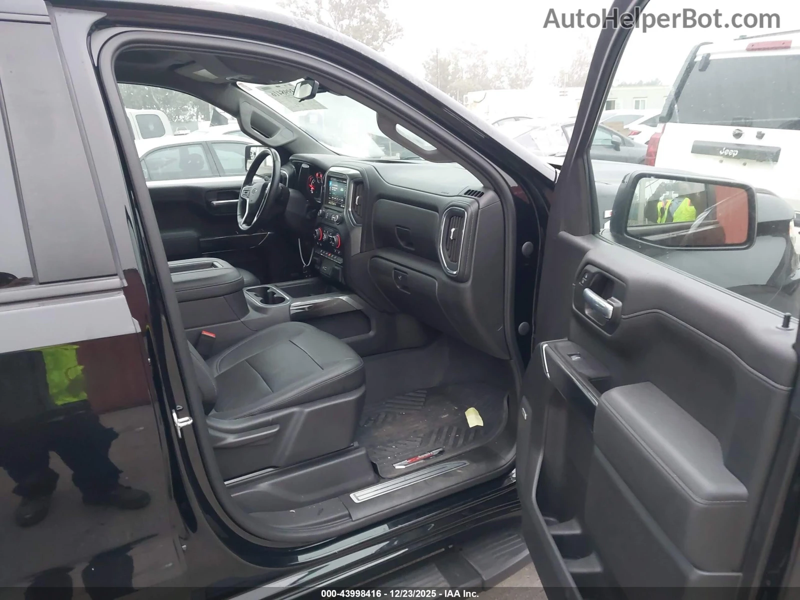 Chevrolet Silverado 1500 TRAIL BOSS 24km* ПОДГРЕВ* BOSE* КАМЕРА* , снимка 10 - Автомобили и джипове - 55433249