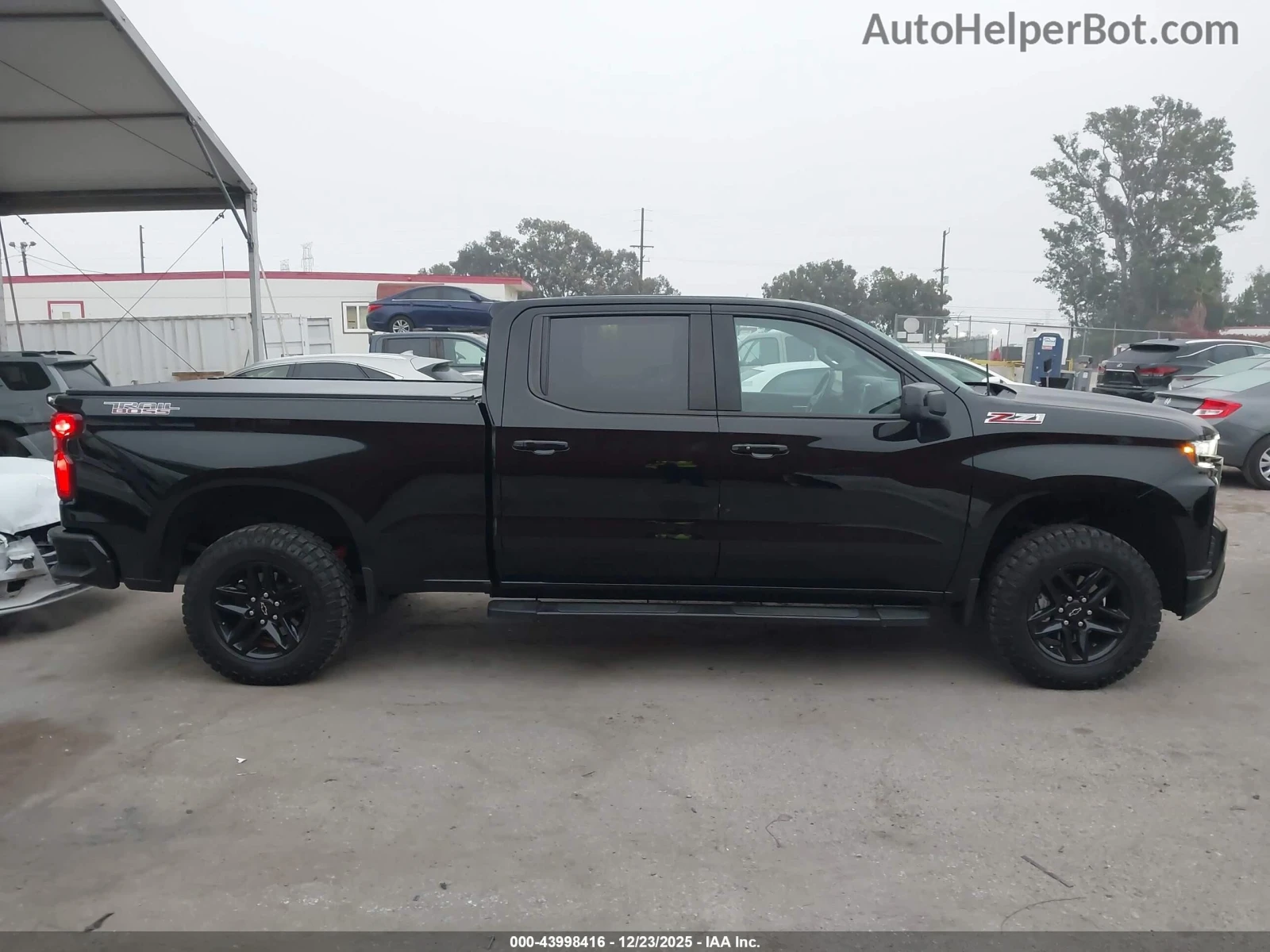 Chevrolet Silverado 1500 TRAIL BOSS 24km* ПОДГРЕВ* BOSE* КАМЕРА* , снимка 4 - Автомобили и джипове - 55433249