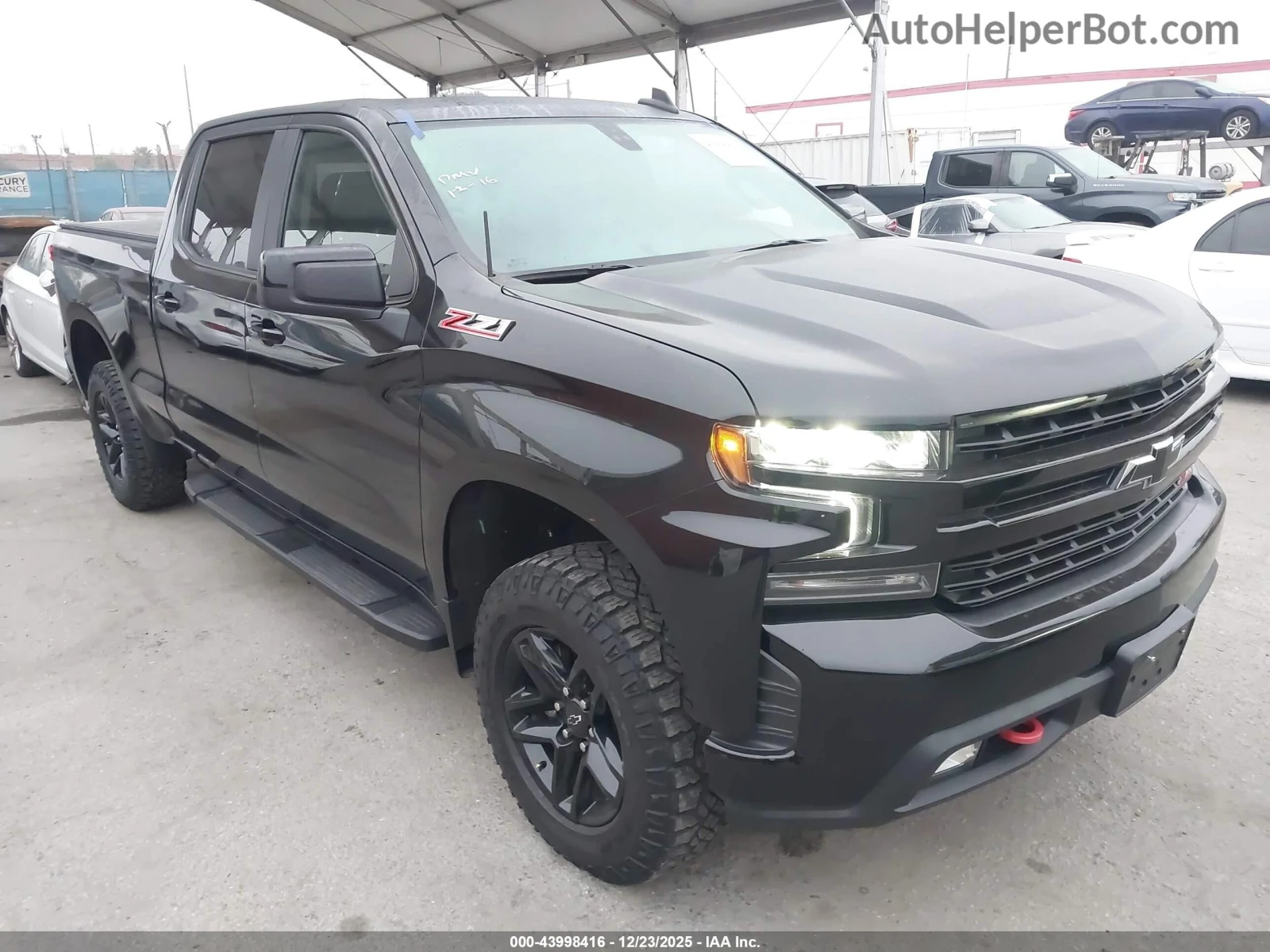 Chevrolet Silverado 1500 TRAIL BOSS 24km* ПОДГРЕВ* BOSE* КАМЕРА* , снимка 3 - Автомобили и джипове - 55433249